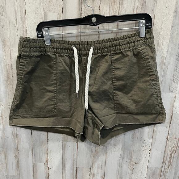 Vuori Pants - Vuori Vintage Ripstop Short Womens Medium Dark Oregano Green VW385 READ